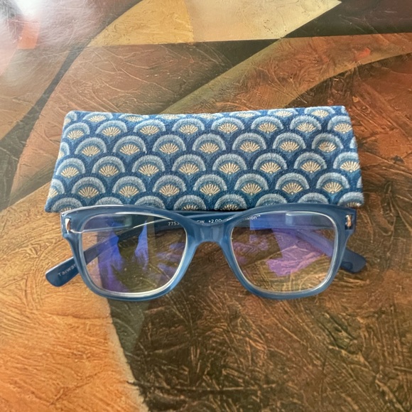 ICU eyewear. ScreenVision™ Readers - Charlotte # +2.00 - Picture 2 of 10